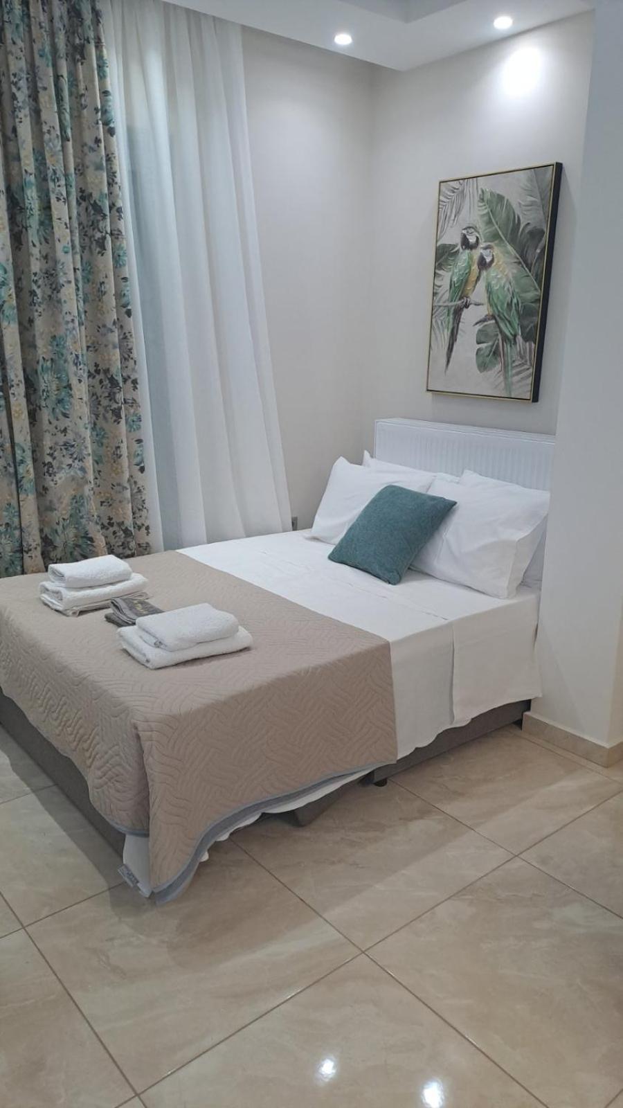 Emyria-Two-Floor Apartment With Roof Terrace 자킨토스 타운 외부 사진